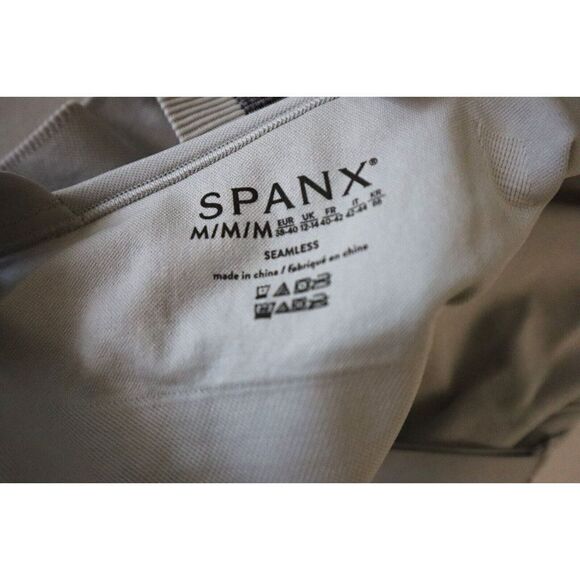 Spanx 50284R Women's Sz Medium Spacedye Cloudy Gray Seamless Sculpt Sports Bra - Picture 6 of 7